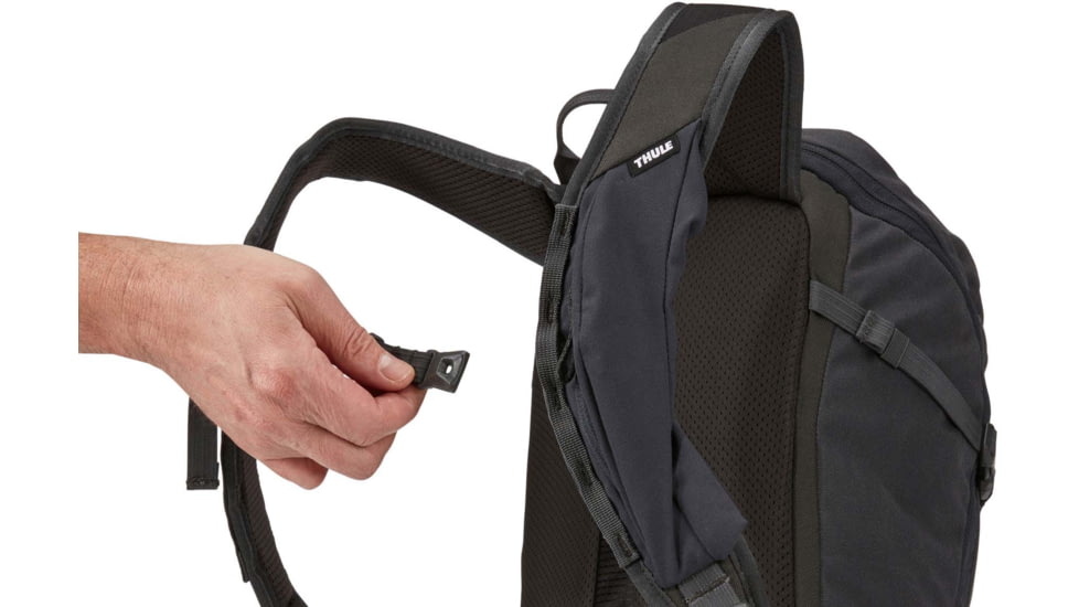 Thule AllTrail 15L Hiking Backpack, Obsidian, 15L, 3204127