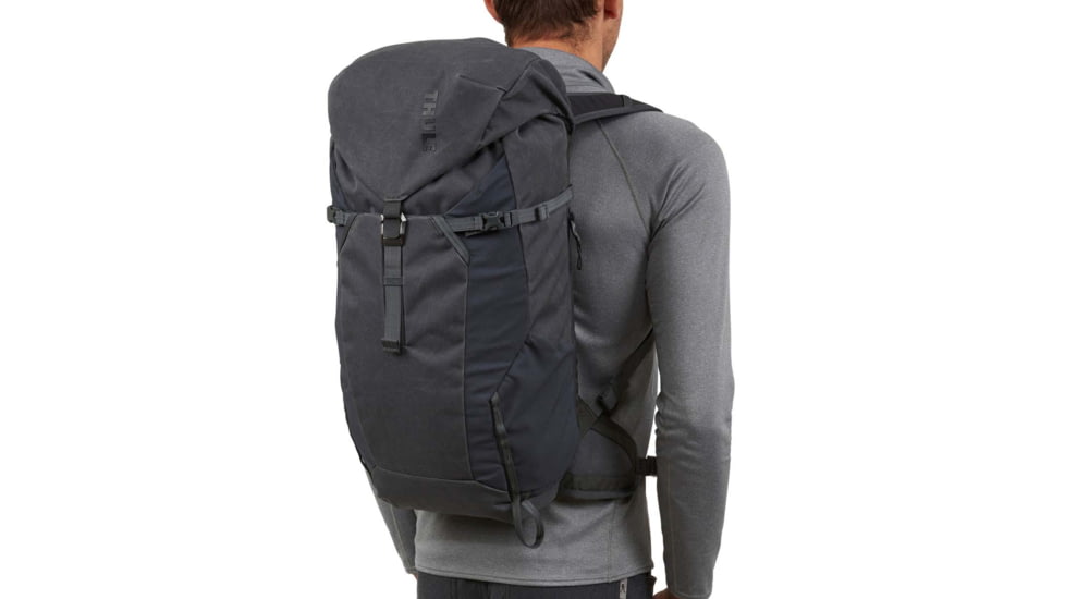 Thule AllTrail 15L Hiking Backpack, Obsidian, 25L, 3204130