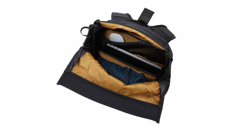 Thule Paramount Commuter 18L Backpack, Black, 3204729