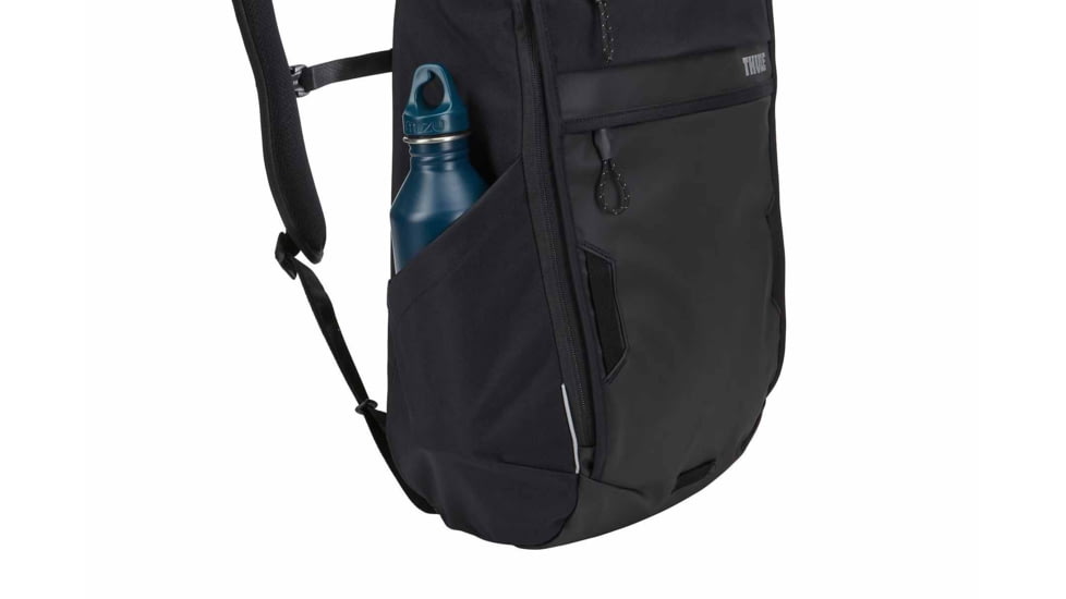 Thule Paramount Commuter 18L Backpack, Black, 3204729