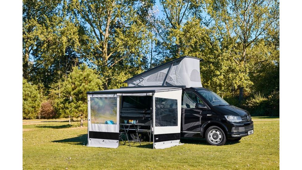 Thule Rain Blocker G2-Front Panel, Silver, 4.2in x 6in, 306454