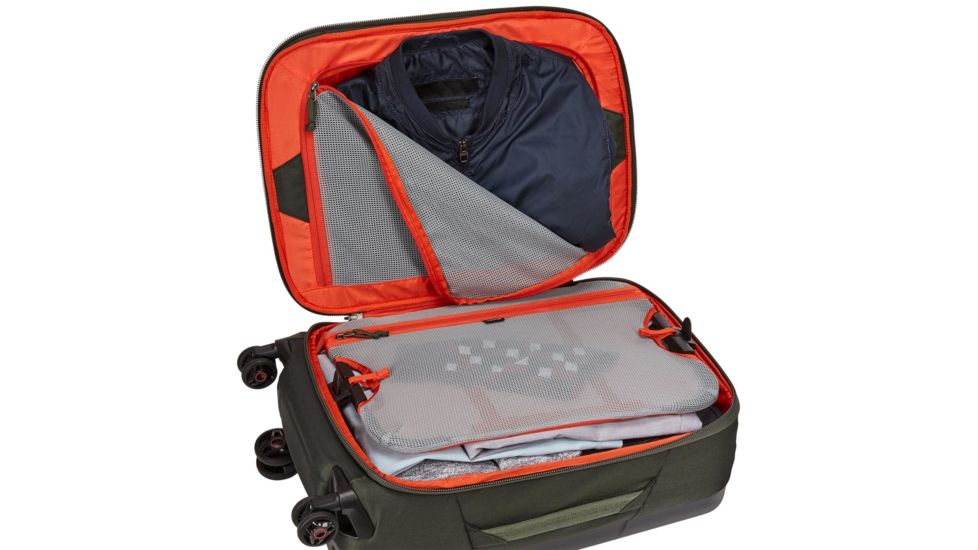 Thule Subterra Carry On Spinner, Dark Forest, 3203918