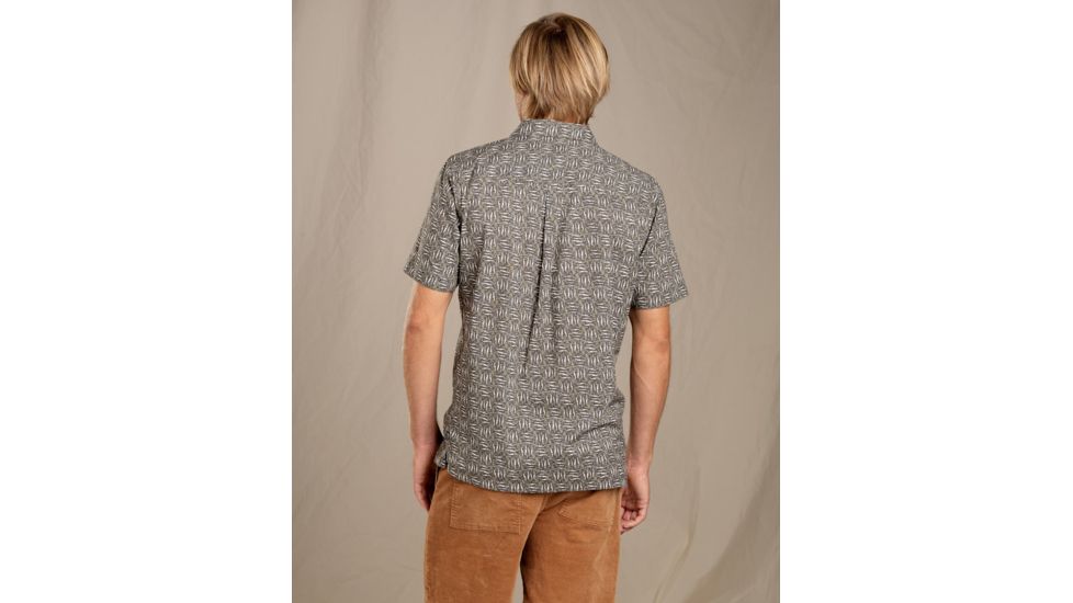Toad&amp;Co Harbour Short Sleeve Shirt - Mens, Falcon Brown Fish Print, Large, T2002904-241-L