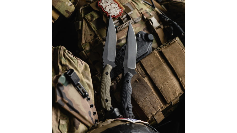 Toor Knives Raven Fixed Blade Knife, 5.5 in CPM 3V Blade, G10 Carbon Handle, Raven-Carbon