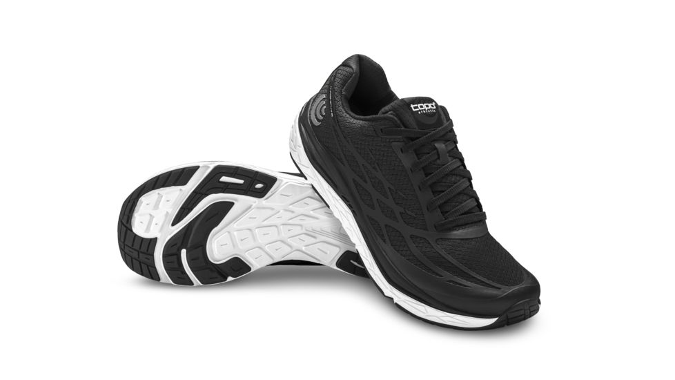 Topo Athletic Magnifly 2 - Womens, Black / Black, Medium, 10, W021-100-BLKBLK