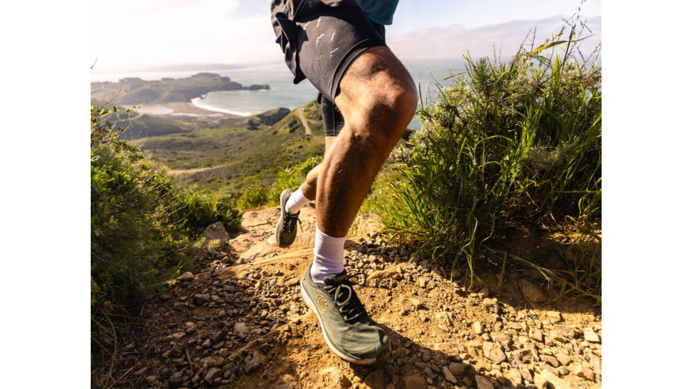 Topo Athletic Pursuit 2 Road Running Shoes - Mens, Green/Orange, 12, M077-120-GREORG