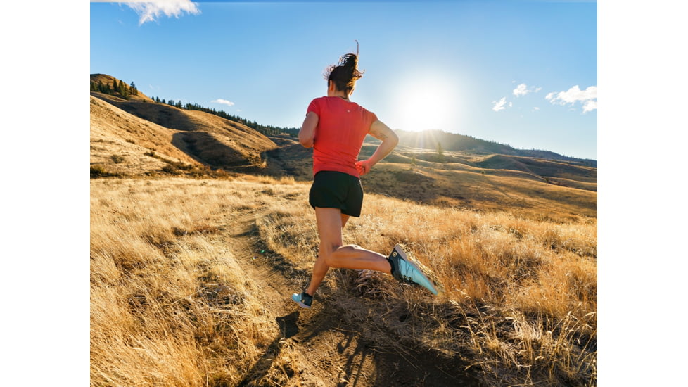 Topo Athletic Runventure 4 Trailrunning Shoes - Womens, Sky/Butter, 10, W055-100-SKYBTR