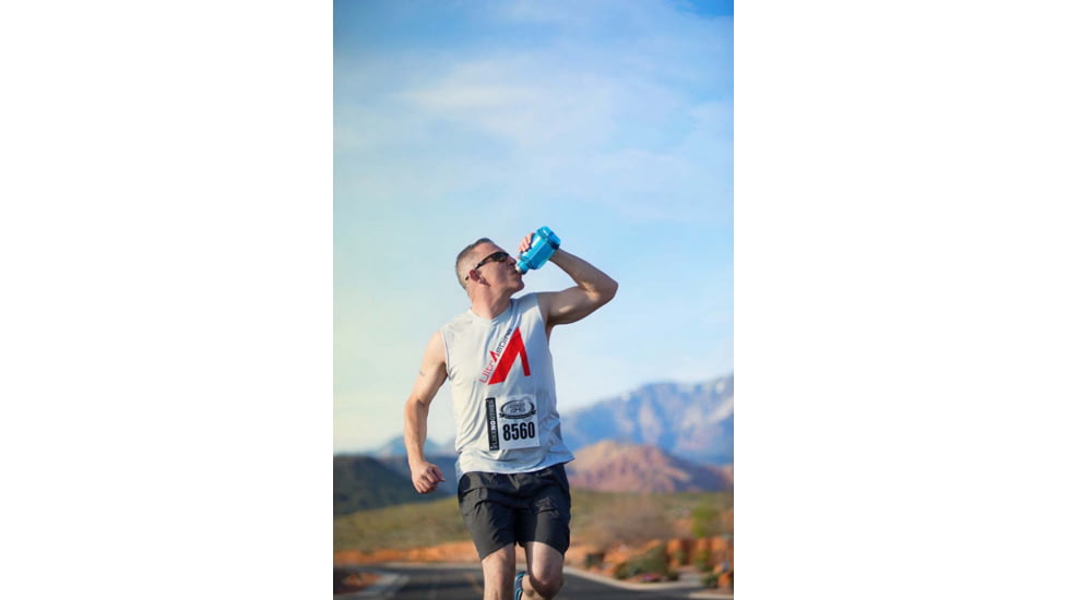Ultraspire 550 Race Handheld Water Bottle, w/Hydration 550 ml, Blue/Grey, UA097GR