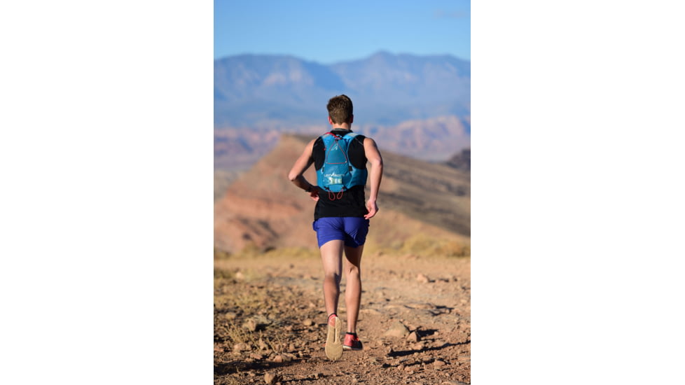 Ultraspire Alpha 5.0 Race Vest, Bleu Cherry/Tomato, Medium, UA132BUMD
