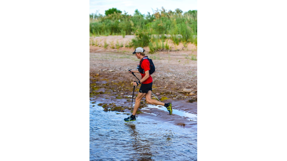 Ultraspire Legacy 2.0 Race Vest, Pitch Black, 10L, UA126BK