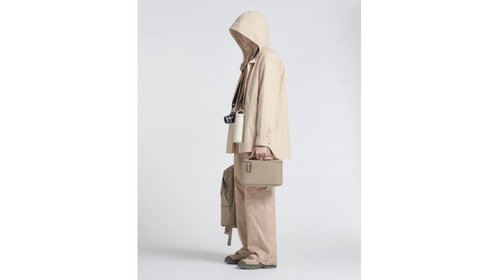 URTH Arkose 20L Backpack with Camera Insert, Beige, Medium, UBBKPCCB20A-BGE