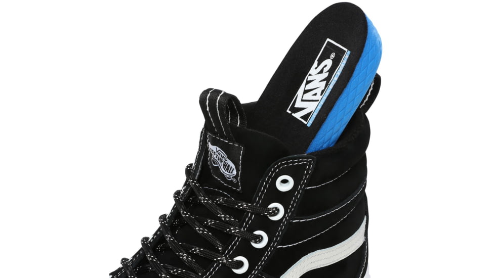 Vans SK8-HI MTE 2.0 DX Shoes, Black/True White, 6, Medium, VN0A4P3IDX6-6