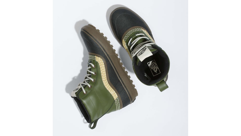 Vans Standard Mid Snow MTE Shoes, Green/Gum, 10, VN0A5JHZ17P1-M-10