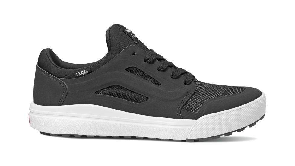 Vans Ultrarange 3D Rapidweld Casual Boot, Black/True White, 13 US, VN0A3WMG6BT-13 US/14.5 US