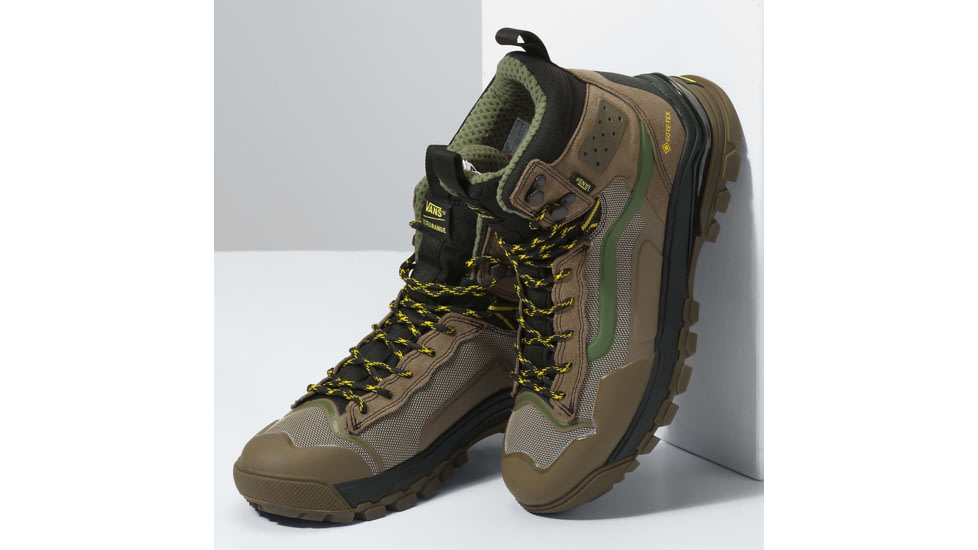 Vans Ultrarange Exo HI Gore-Tex MTE-3 Shoes, Walnut/Gum, 10.5, VN0A5JHX77J1-M-10.5