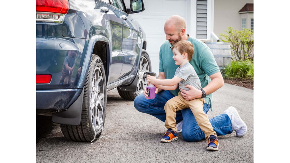 WeatherTech Acid-Free Wheel Cleaner Bottle, 18oz, 8LTC39K