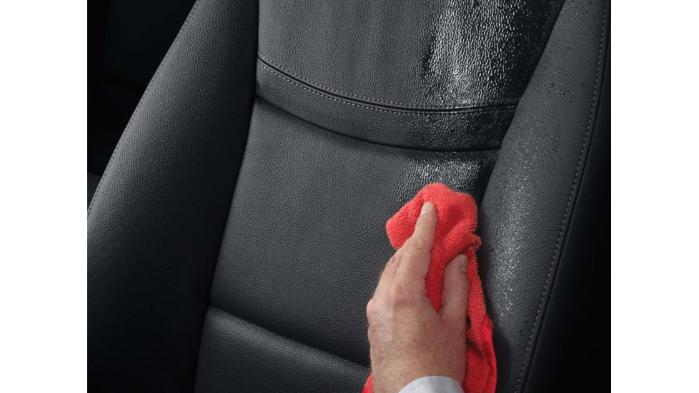 WeatherTech Leather Conditioner w/ Aloe Vera Bottle, 18oz, 8LTC51K