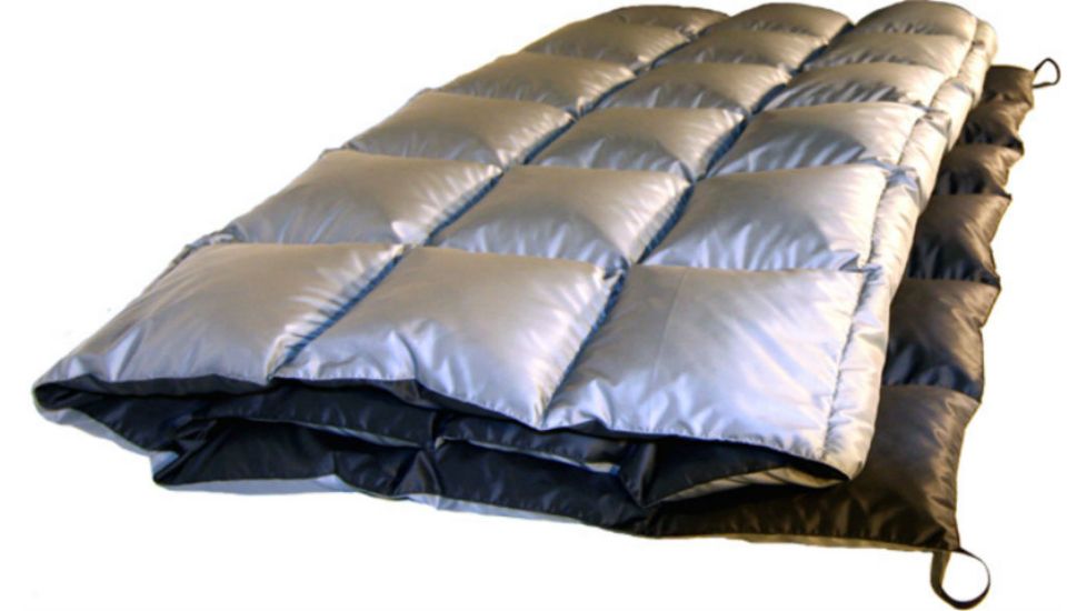 Western Mountaineering Cloud 9 Comforter, Grey/Black, Queen, QCLOUD9