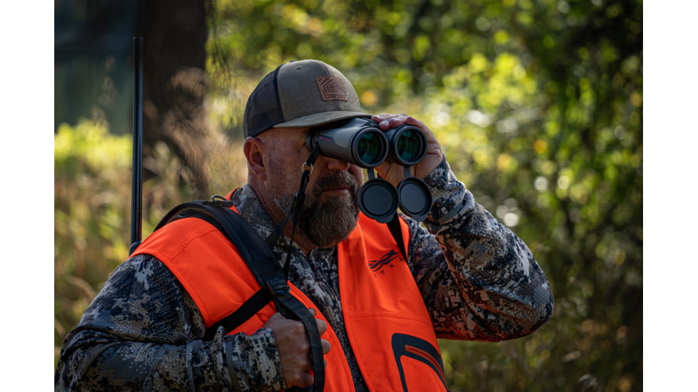 Winchester Supreme Optics 10x42mm Roof Prism Binocular, Black/Gray, W12-1042