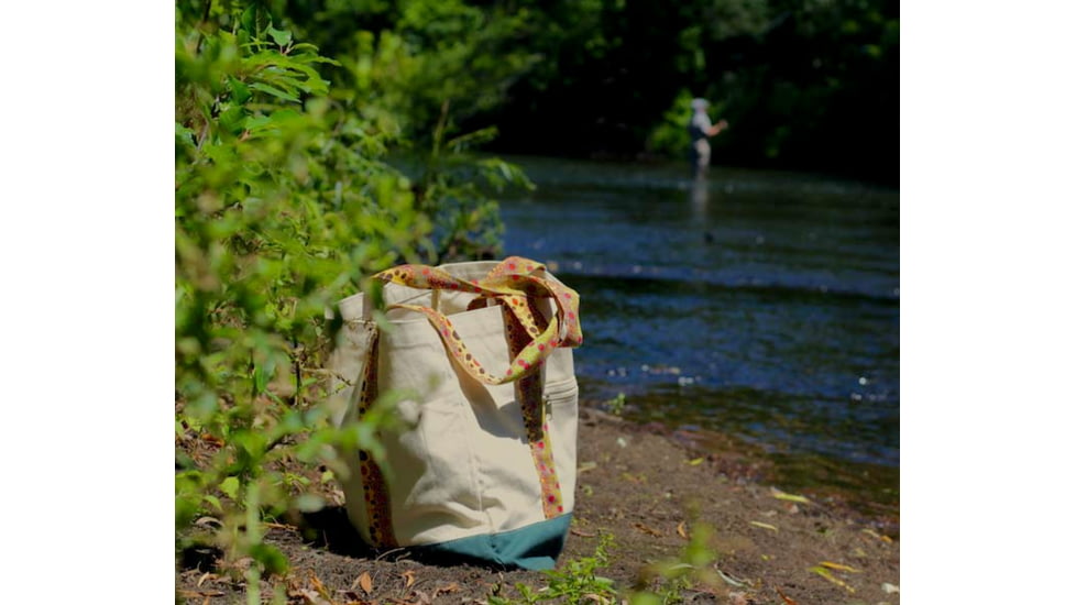 Wingo Outdoors Beach &amp; Boat Fish Skin Tote, Brown Trout, 20 inW x 15 inH x 12 inD, W-TOT-104-OS