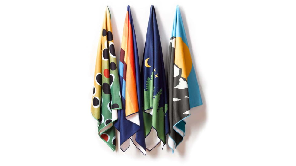 Wingo Outdoors Microfiber Towel, Under the Stars, W-TOW-144-MF