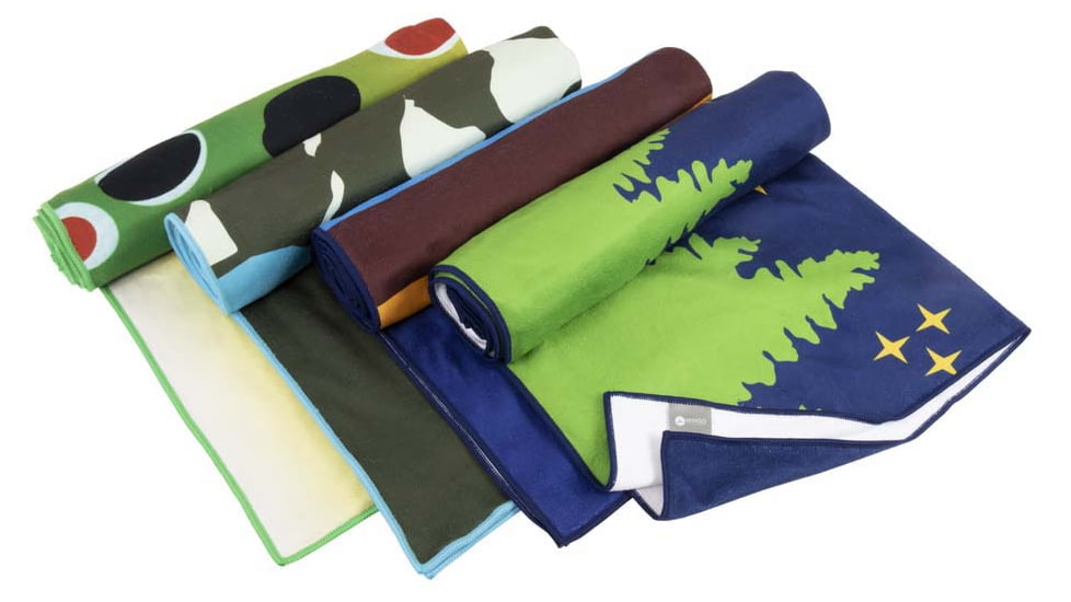 Wingo Outdoors Microfiber Towel, Under the Stars, W-TOW-144-MF