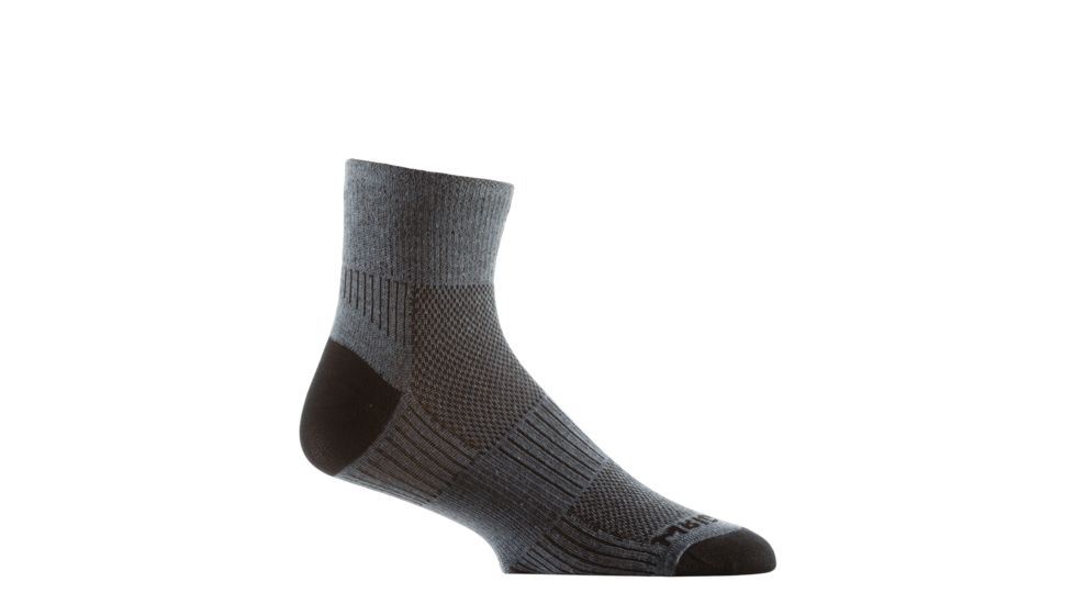 Wrightsock Double Layer CoolMesh II Quarter Sock, Grey, Small, 8051.04