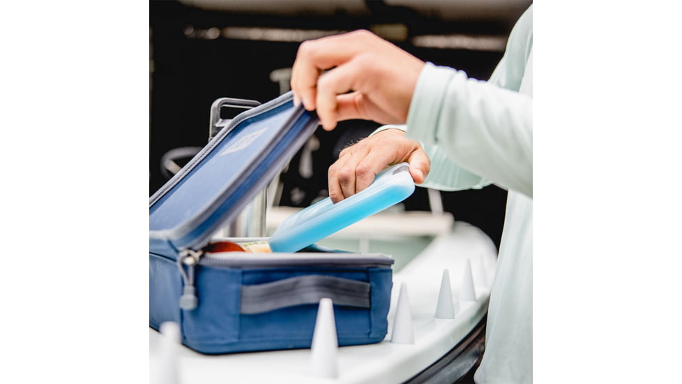 Yeti Daytrip Lunch Box, Big Wave Blue/Navy, One Size, 18060131404