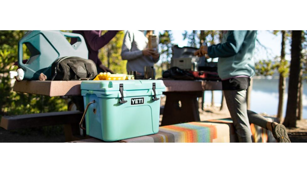 Yeti Roadie 20 Cooler-Seafoam Green
