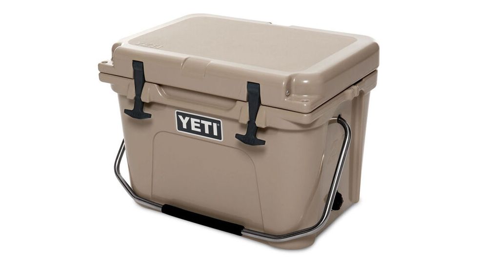 Yeti Roadie 20 Cooler-Tan