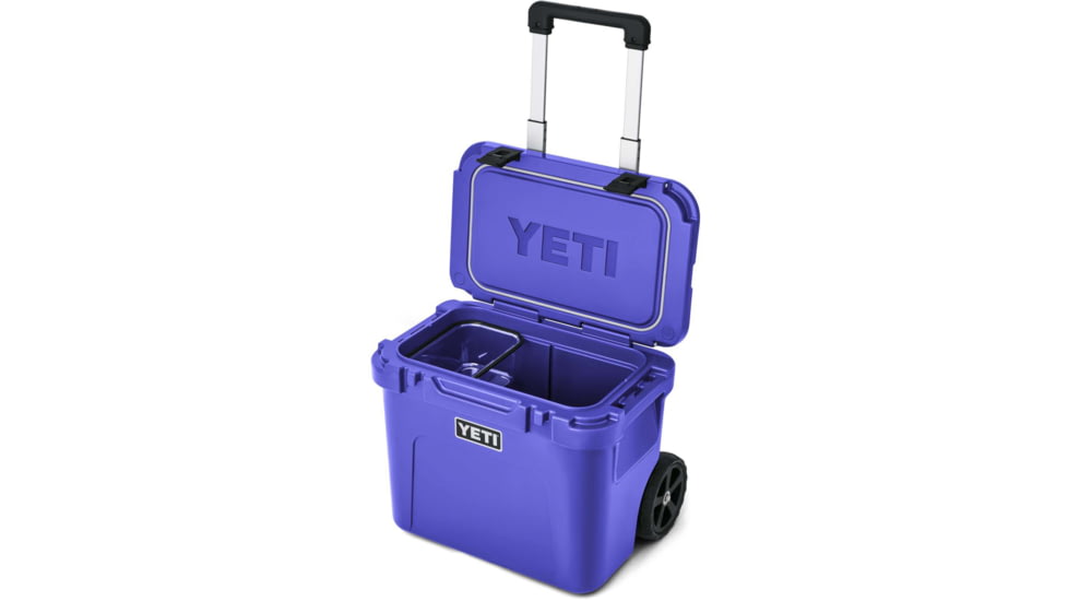 Yeti Roadie 32 Wheeled Cooler, Ultramarine Violet, 32 L, 10032450002