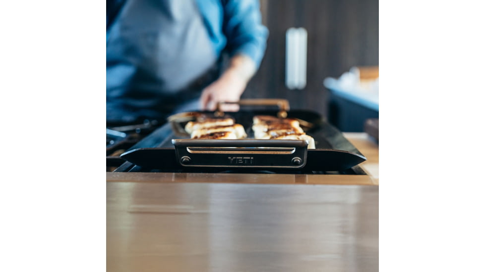 Yeti Carbon Steel Double Burner Griddle