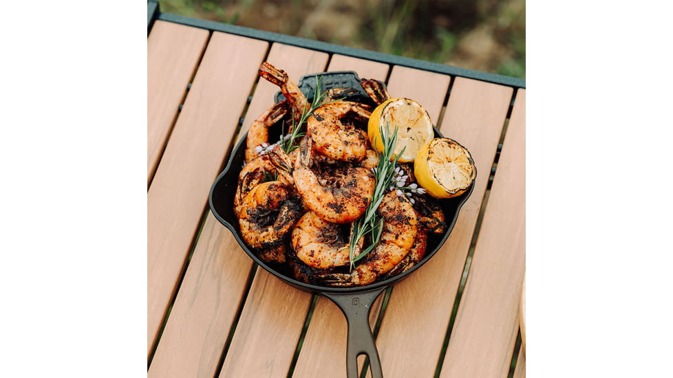 Yeti Carbon Steel Skillet 8