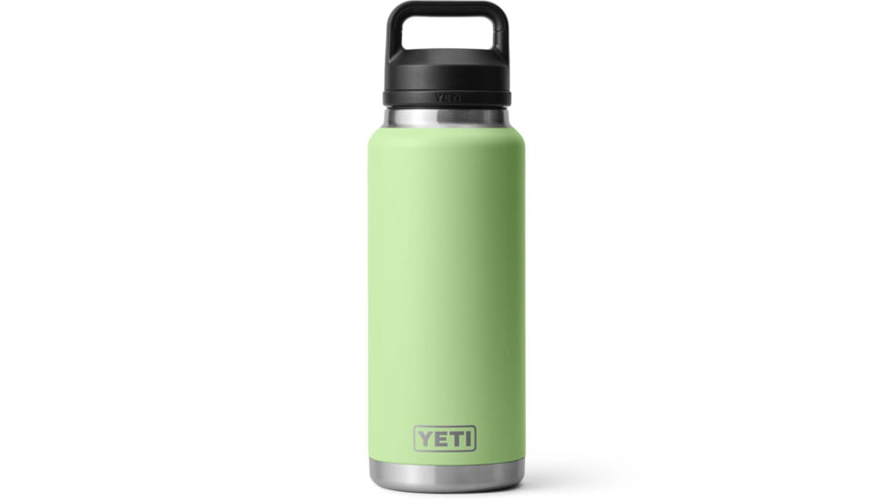 Yeti Rambler Water Bottle w/Chug Cap
