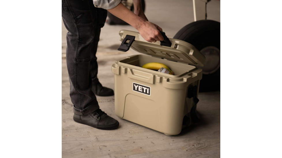 Yeti Roadie 15 Quart Hard Cooler