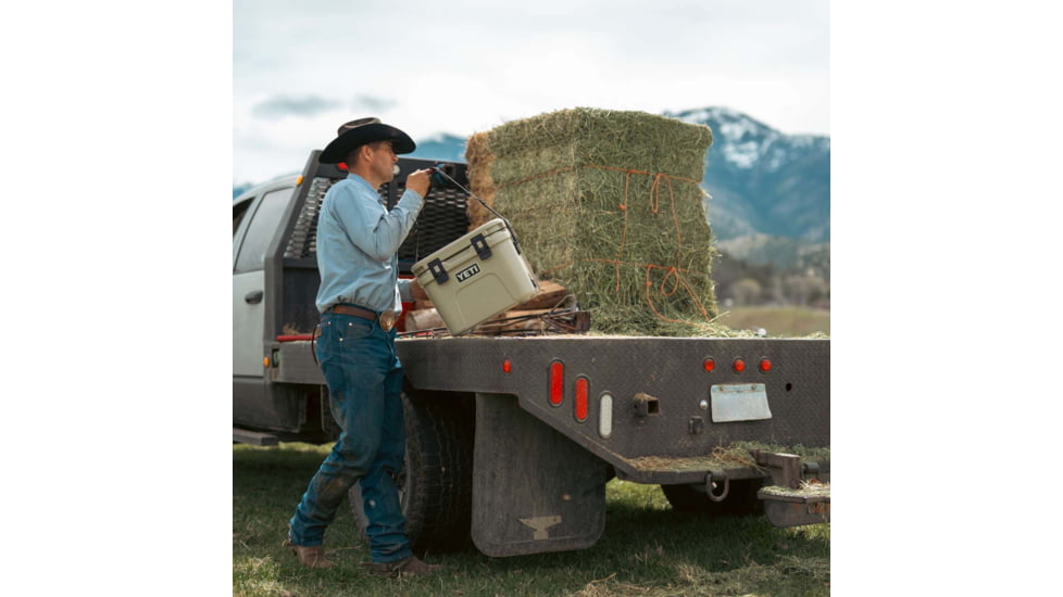 Yeti Roadie 15 Quart Hard Cooler