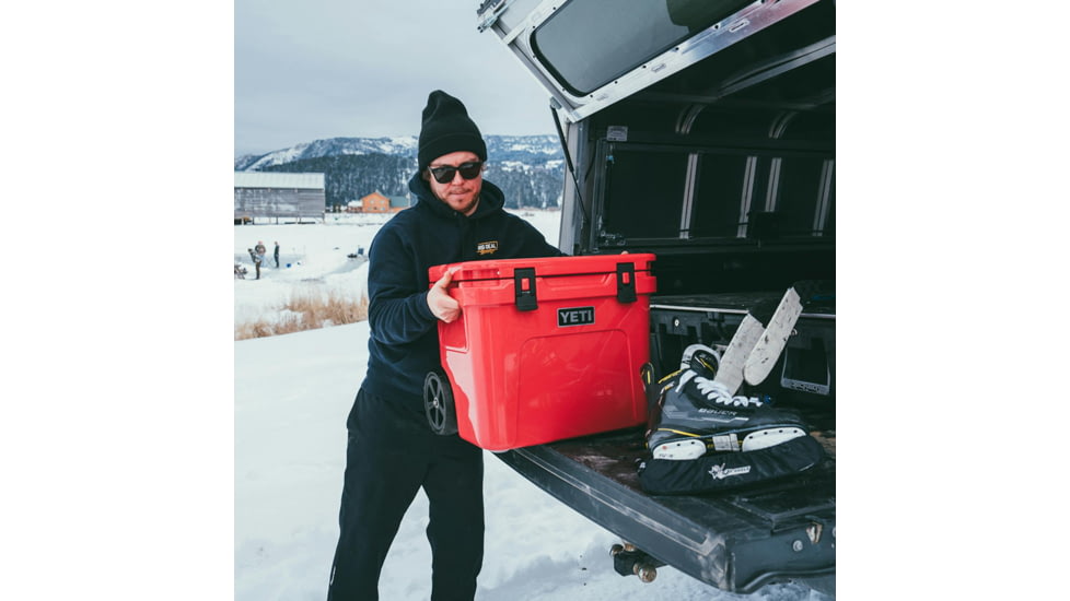Yeti Roadie 32 Quart Wheeled Hard Cooler