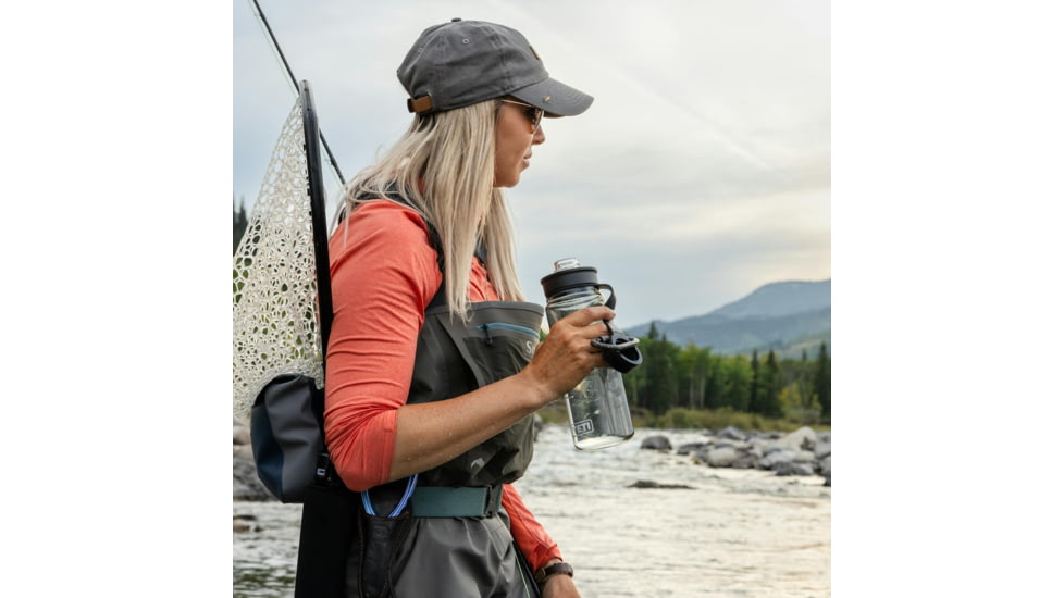 Yeti Yonder 750ml/25 oz Water Bottle w/Tether Cap