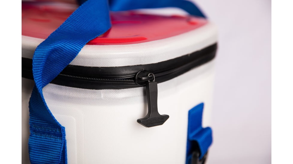 Yukon Outfitters 30 Can Tech Hard Cooler, Freedom, MG30CTSCRWB