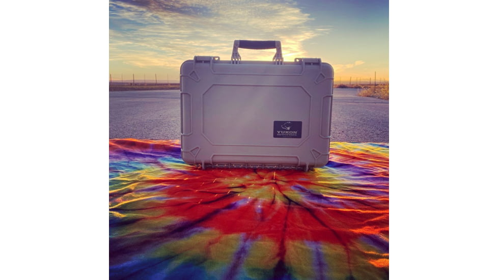Yukon Outfitters Water Resistant Camp Blanket, 50x60in, Tie Dye, MGYCB801