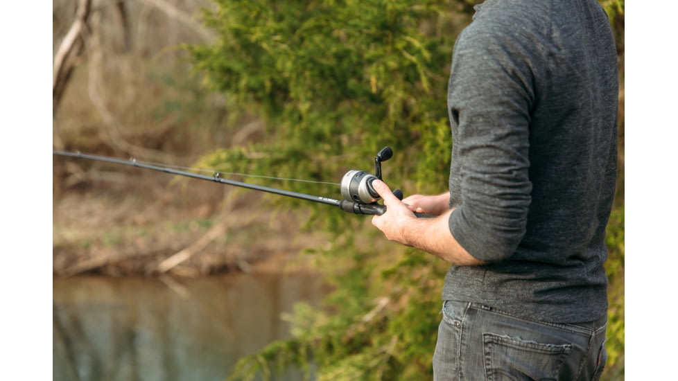 Lew's Classic Pro Baitcast Reel, LH Retrieve, 7.5-1 Ratio, 4+1 Bearings, CP1SHL