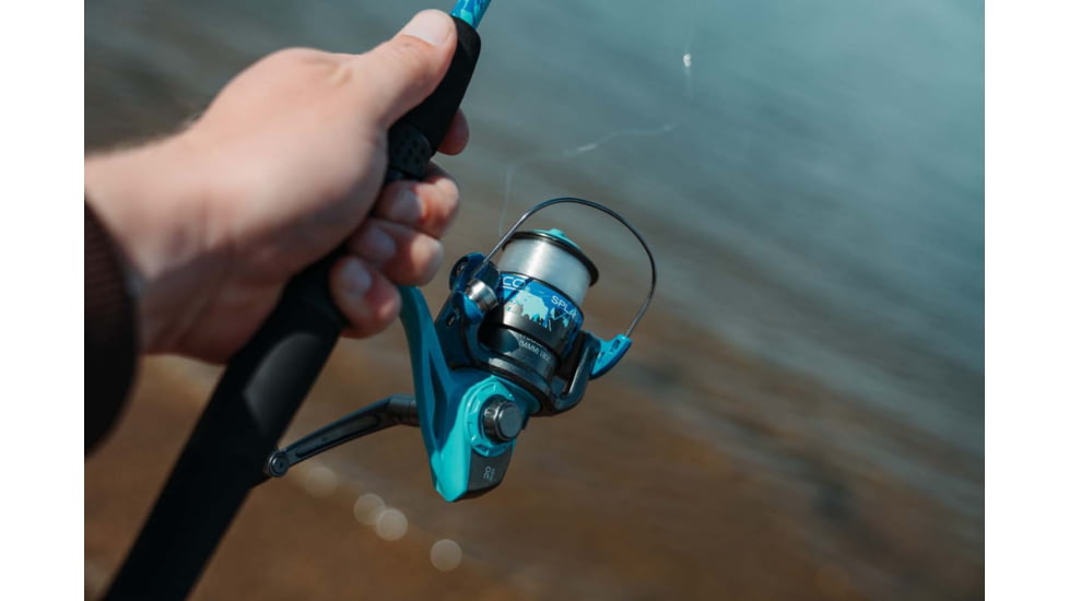 Zebco Splash Spinning Combo, 20 Size Reel, With 8# Line, On 6 Ft., 2 Piece Ml Action Rod, 1/16-3/8oz Lures, 4 Color Assortment, SPL20602MLB